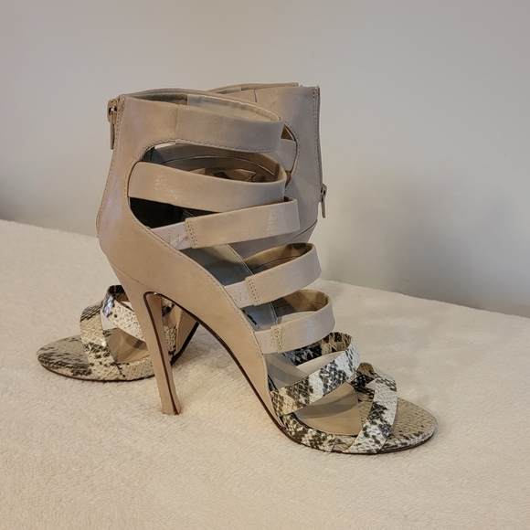 Women's strappy heels - Picture 1 of 13